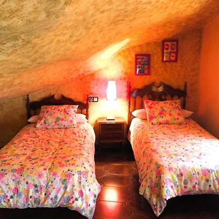 Casa Rural Cuevas Del Sol Setenil De Las Bodegas Luaran gambar