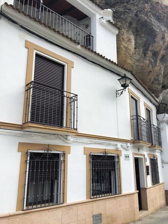 Casa Rural Cuevas Del Sol Setenil De Las Bodegas Luaran gambar