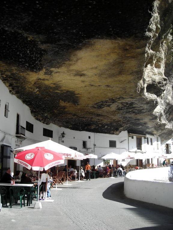 Casa Rural Cuevas Del Sol Setenil De Las Bodegas Luaran gambar