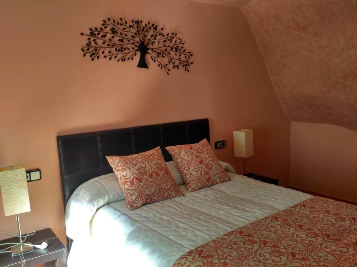 Casa Rural Cuevas Del Sol Setenil De Las Bodegas Luaran gambar