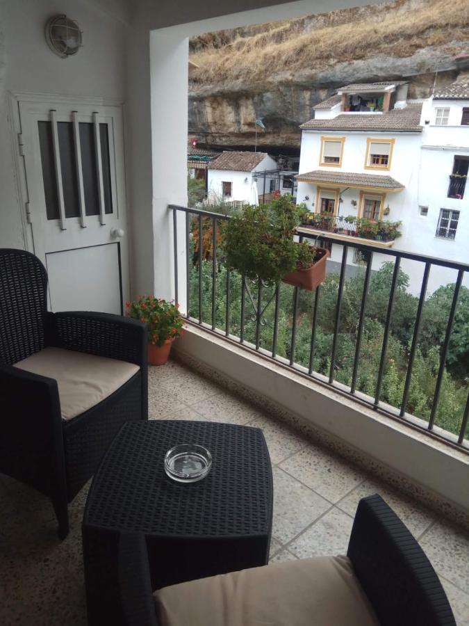 Casa Rural Cuevas Del Sol Setenil De Las Bodegas Luaran gambar
