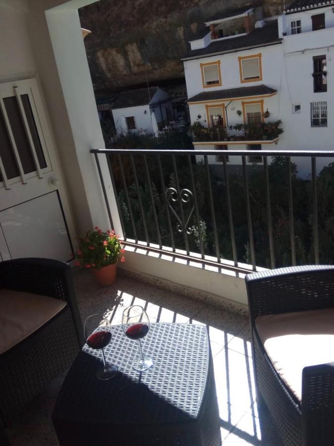 Casa Rural Cuevas Del Sol Setenil De Las Bodegas Luaran gambar