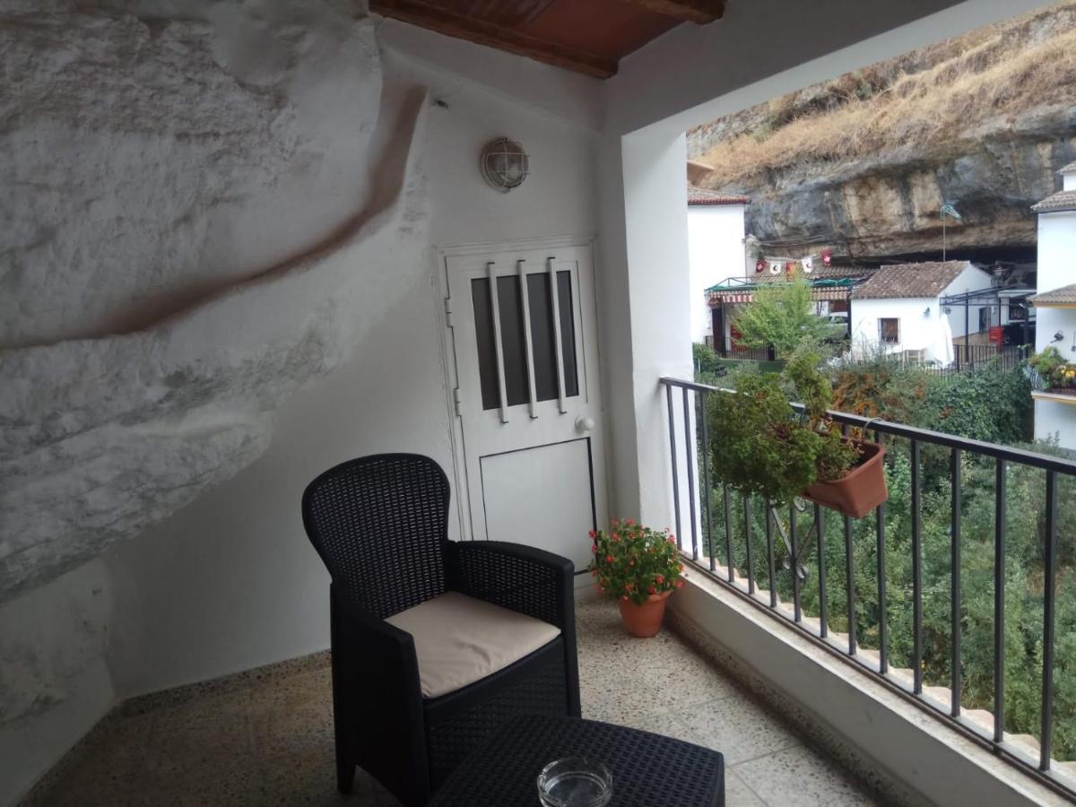 Casa Rural Cuevas Del Sol Setenil De Las Bodegas Luaran gambar
